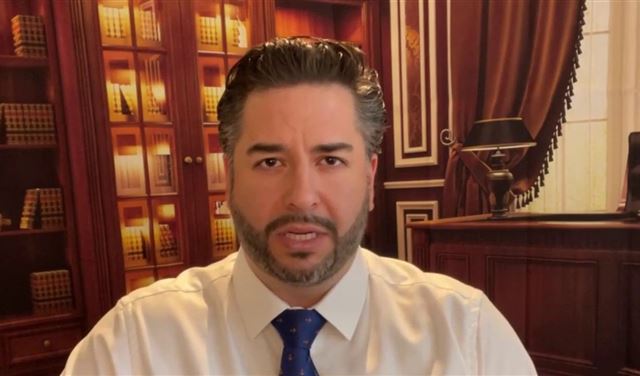 وزير الاقتصاد: البطاقة هي أولوية والعمل جارٍ في الإتجاه الإيجابي 112112