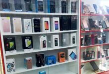 مجهولون سرقوا محلا لبيع الهواتف الخلوية في سيرـ الضنية 112112