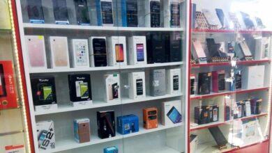 مجهولون سرقوا محلا لبيع الهواتف الخلوية في سيرـ الضنية 112112
