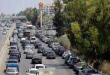 النائب السابق إميل رحمة يُشارك في طوابير البنزين 112112