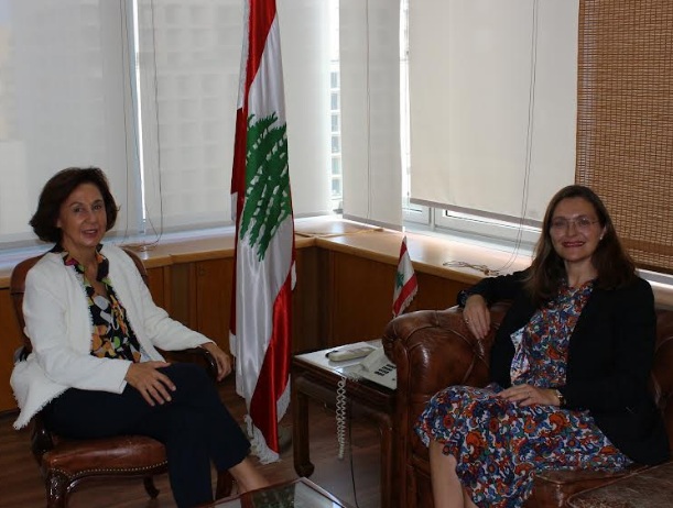 رياشي عرضت مع سفيرة الدنمارك لمجالات التطوير الإداري والتحول الرقمي 112112