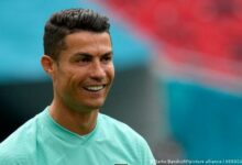 دخول رونالدو الى أحد مطاعم الوجبات السريعة يثير الجدل 112112