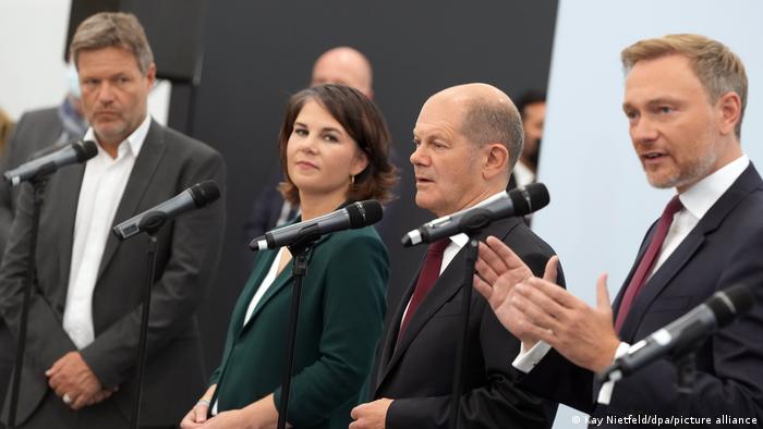 مشاورات تحالف 'إشارة المرور' في ألمانيا