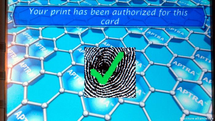 Fingerabdrücke bargeldloses Bezahlen