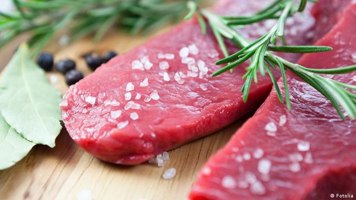 Steak mit Salz Salzkristallen