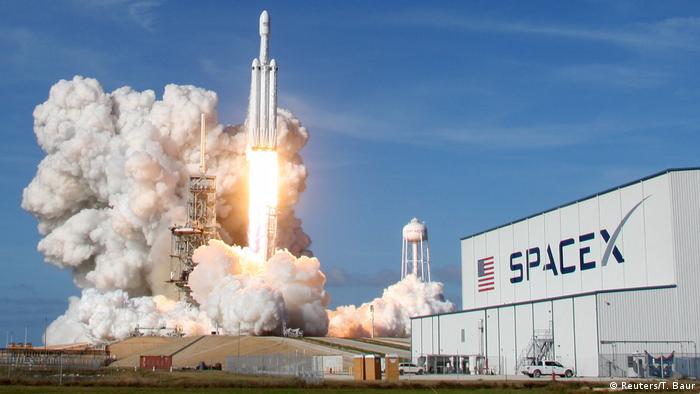 SpaceX Falcon Heavy Rakete am Kennedy Space Center in Cape Canaveral (Reuters/T. Baur)