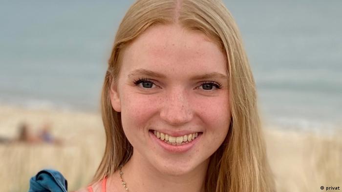 اميلي (20 عاما): الخوف من أزمات في كل بقاع الأرض