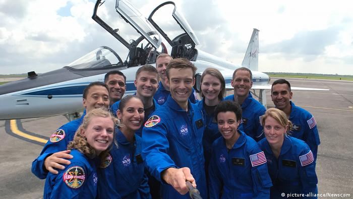 Photo of 2017 NASA astronauts class, the Turtles, shows a dozen smiling young people