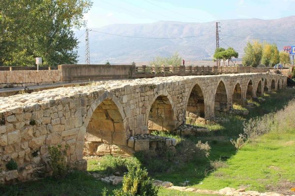 قناطر جسر جب جنين الأثري بقيت معلماً تاريخياً وغادرها مجرى الليطاني ..بقلم عاطف البعلبكي