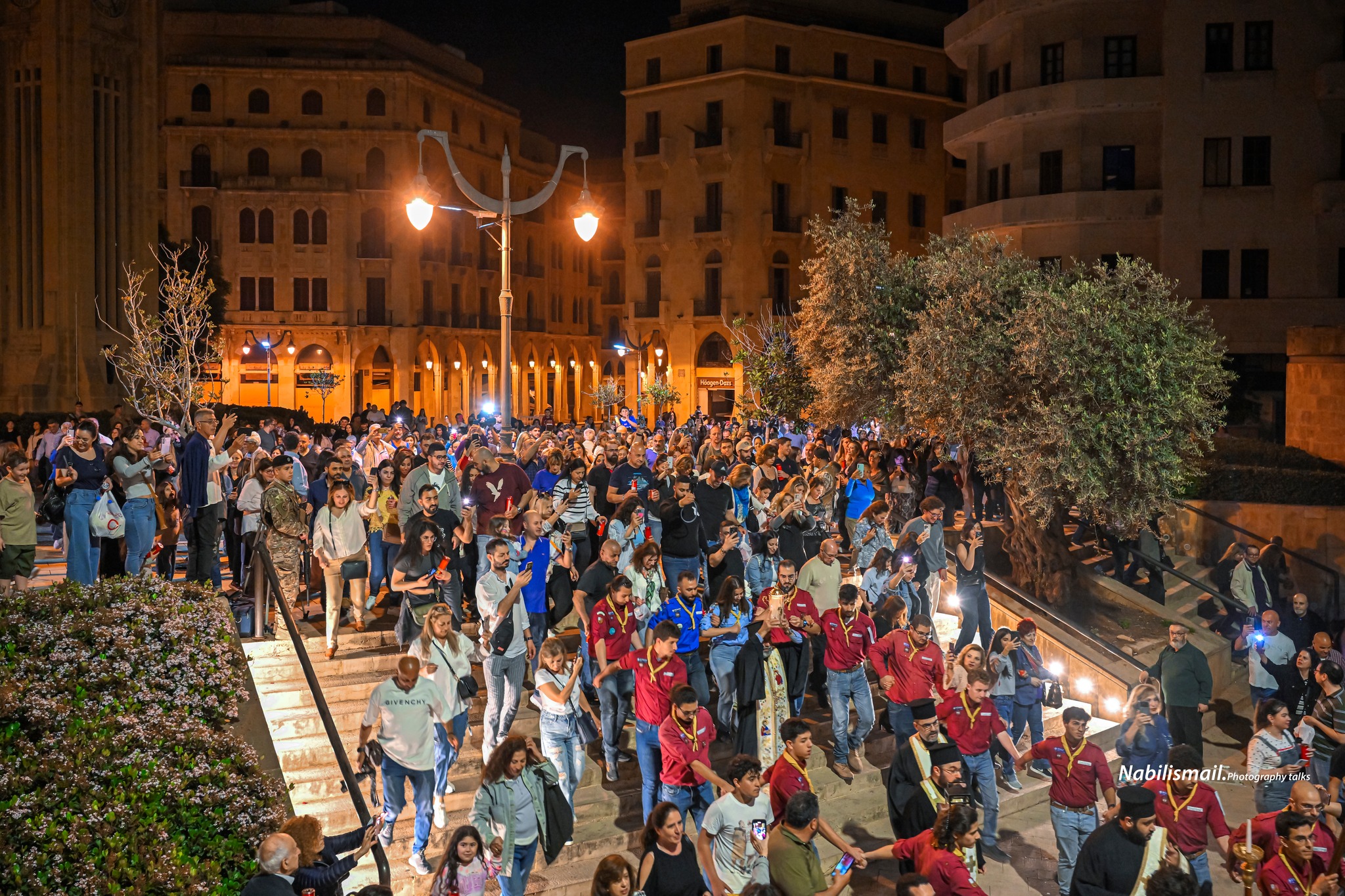 May be an image of 1 person, crowd, Piazza di Spagna and the Pantheon