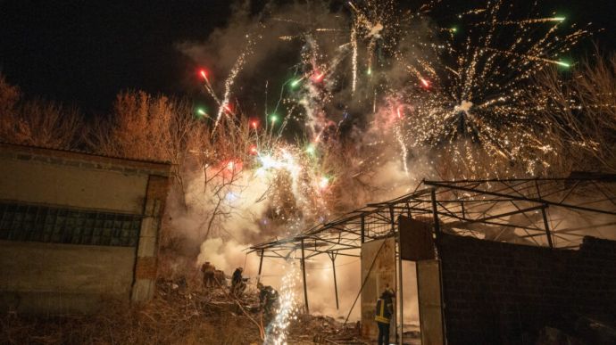 Rockets of Russian Smerch MLRS cause ''fireworks'' in Kharkiv ...